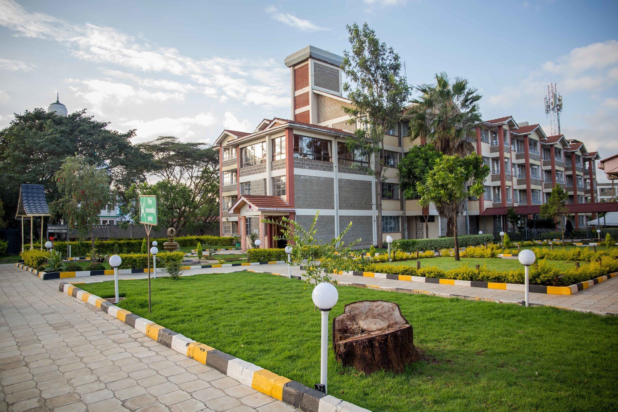 Milele Hotel Nairobi Esterno foto
